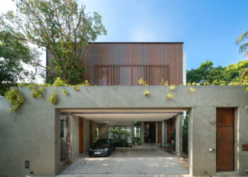 Lakeside Residential Retreat